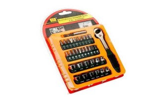 Набор головок и бит с ключом-трещоткой GQ-421 (32 предмета) Набор головок и бит с ключом-трещоткой GQ-421 (32 предмета)